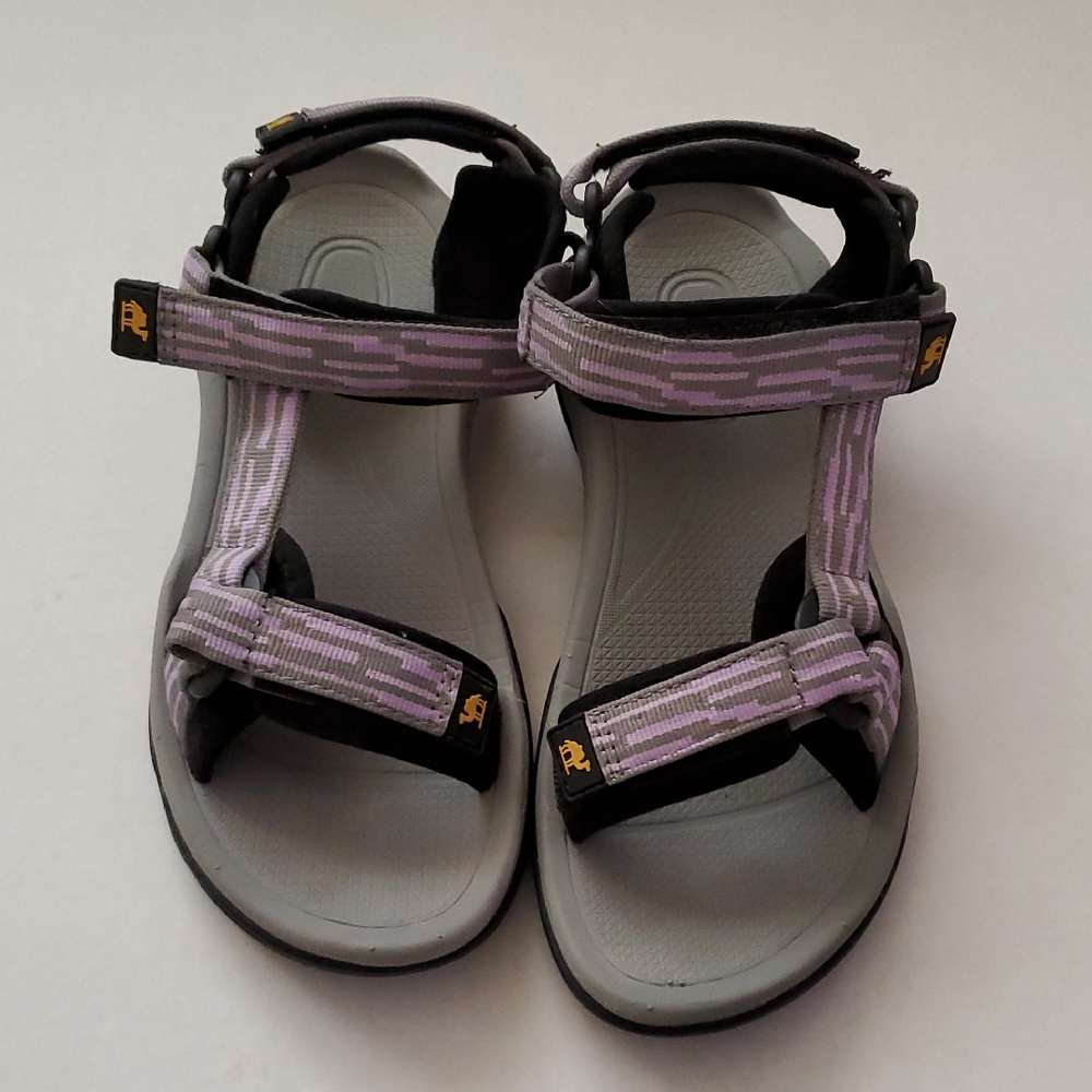 Stylish Women's Sandals in Black and Purple - Size 7